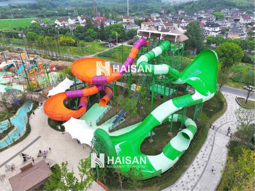 Interstella Spiral Slide + Giant Wave Rolling Slide Combination